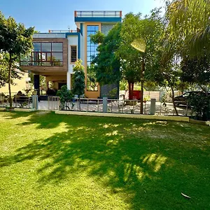  Villa Kaashi Flora - Luxury 3bhk India